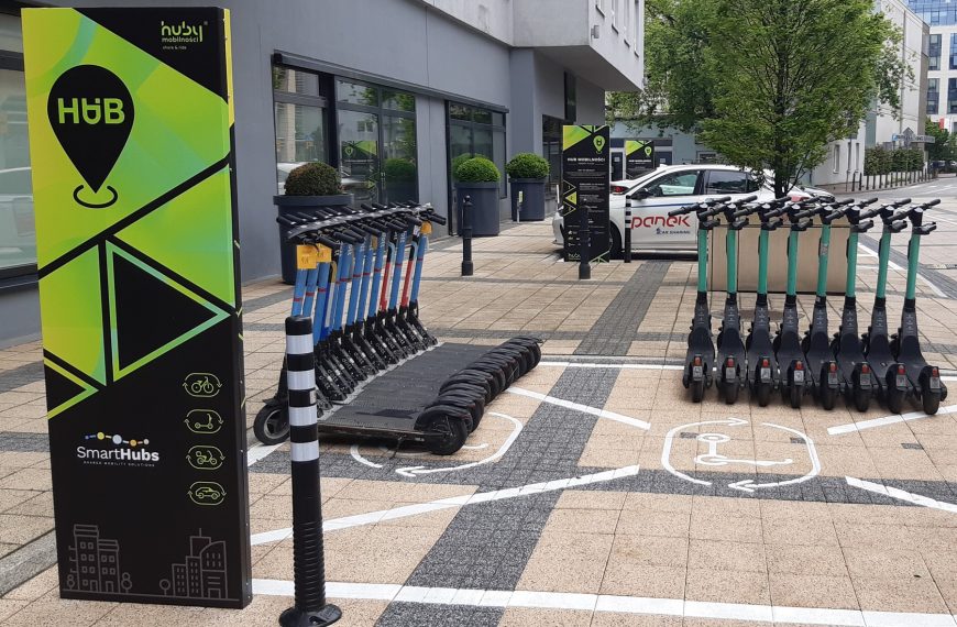 Mobility hubs in public realm